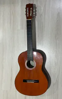 گیتار یاماها c40