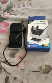 جای شارژ دسته،، پی اس5