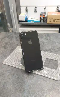 آیفون 8