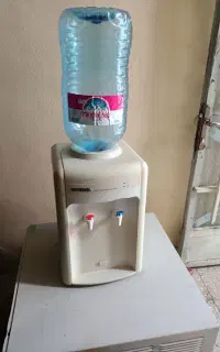 آبسردکن ایستکول