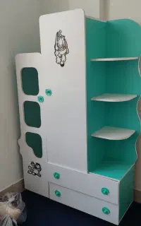 تخت وکمد بچه