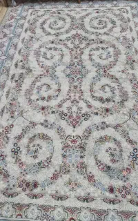 فرش ۷۰۰ شانه