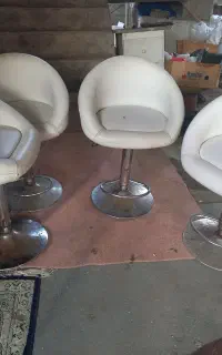 چهار عددصندلی گردان جک دار
