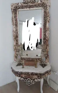 آینه و کنسول شمعدانی