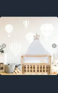 تخت کنار مادر
