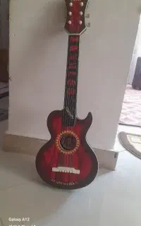 گیتار اسباب‌بازی