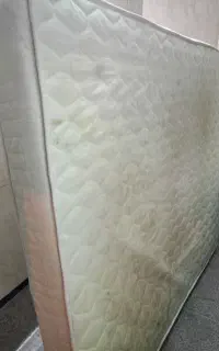 تشک دو نفره ۲۰۰ در ۱۸۰ دست دوم معمولی