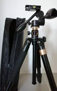 سه پایه دوربین بیک Q720 Beike