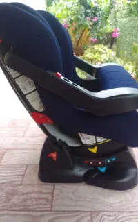 صندلی ماشین کودک