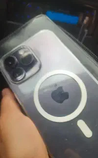 ایفن ۱۳ پرو ابی رنگ