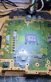 تعمیرات تخصصی و سرویس کنسول PS5 / PS4 / XBOX