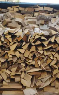 ضایعات چوب هیزمی و چوب نجاری