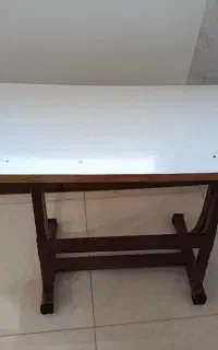 میز چرخ خیاطی