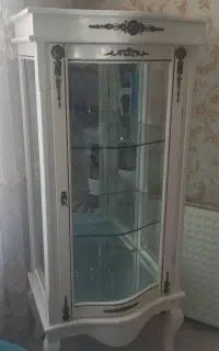 سیرجان دوعدد بوفه در حد نو