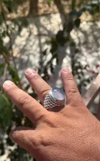 عقیق یمنی سوسنی امضا دار نقره ۹۲۵