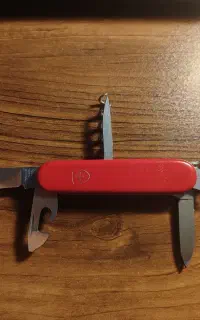 چاقو و ابزار ۷ کاره ویکتورینوکس Victorinox