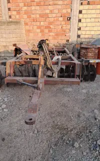 دیکس و گاوآهن