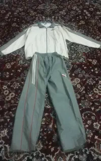 ست لباس ورزشی کاملا نو
