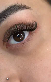 اکستنشن مژه ،لیفت و لمینت ابرو و مژه