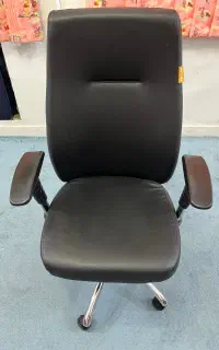 صندلی چرخ دار اداری