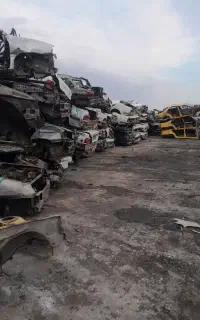 خودرو اسقاطی و تاکسی  در رشت و حومه۱۴۰ میلیون