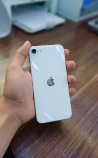 موبایل se2020 لاکاغذی