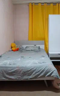 تخت خواب و کمد لباس