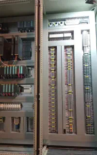 خدمات تابلوهای برق صنعتی و دیزل ژنراتور