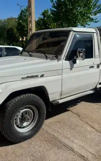 راننده با ماشین