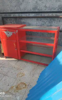 میز ویترین مغازه