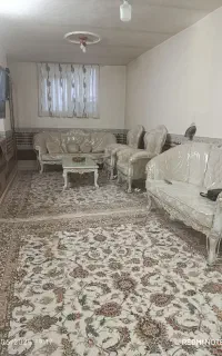 فروش یک واحدمسکونی درب ساخت همراه بامغازه تجاری
