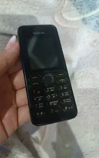 گوشی نوکیا ساده کاملا سالم فقط باطری ندارد
