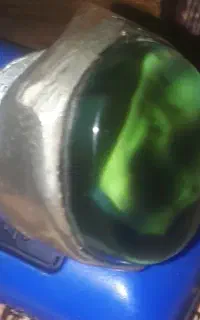 سه عدد انگشتر وچند تیکه سنگ