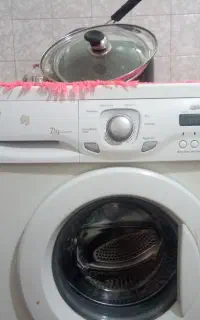 یک عدد لباس شویی