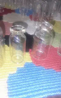 شیشه مگنت و سرمه و رنگ های خوراکی در سایز مختلف
