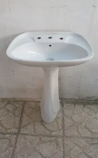 روشویی با پایه