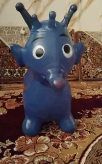 فیل بادی اسب بازی