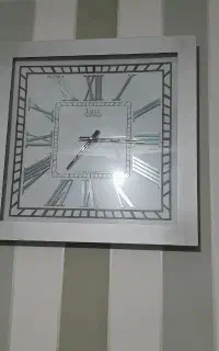 ساعت دیواری
