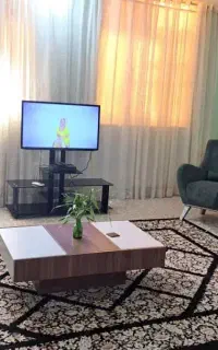 مبله تمیز ساعتی و روزانه با پارکینگ نظافت تضمینی