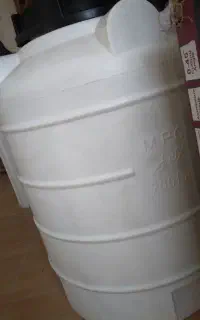 منبع‌ آب ۲۰۰ لیتری