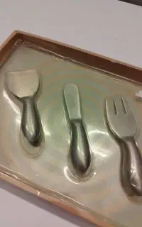یک سری لوازم اشپزخانه نو و خارجی موجوده