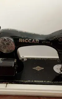 چرخ خیاطی riccar