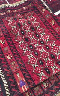 بیش از ۳۰ تخته فرش دستبافت فقط ۷/۷۵۰/۰۰۰ عیدی