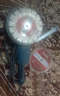 حراج یک سنگ فرز بوش بزرگ قدیمی اصلی