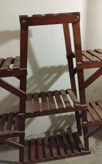 استند چوبی گل