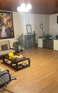 منشی خانم کلینیک لیزر زیبایی و تناسب اندام