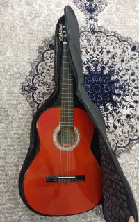 گیتار یاماها c40