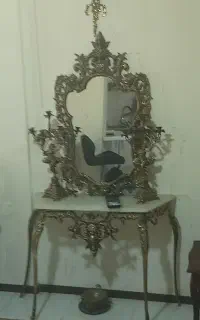 آینه و شمعدان برنز با کنسول