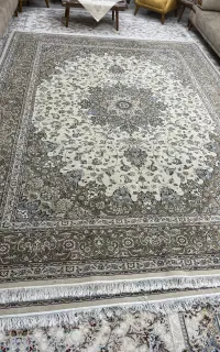 فرش ۱۲ متری ۷۰۰ شانه فرهی