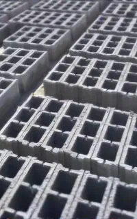 کارگر بلوک زنی